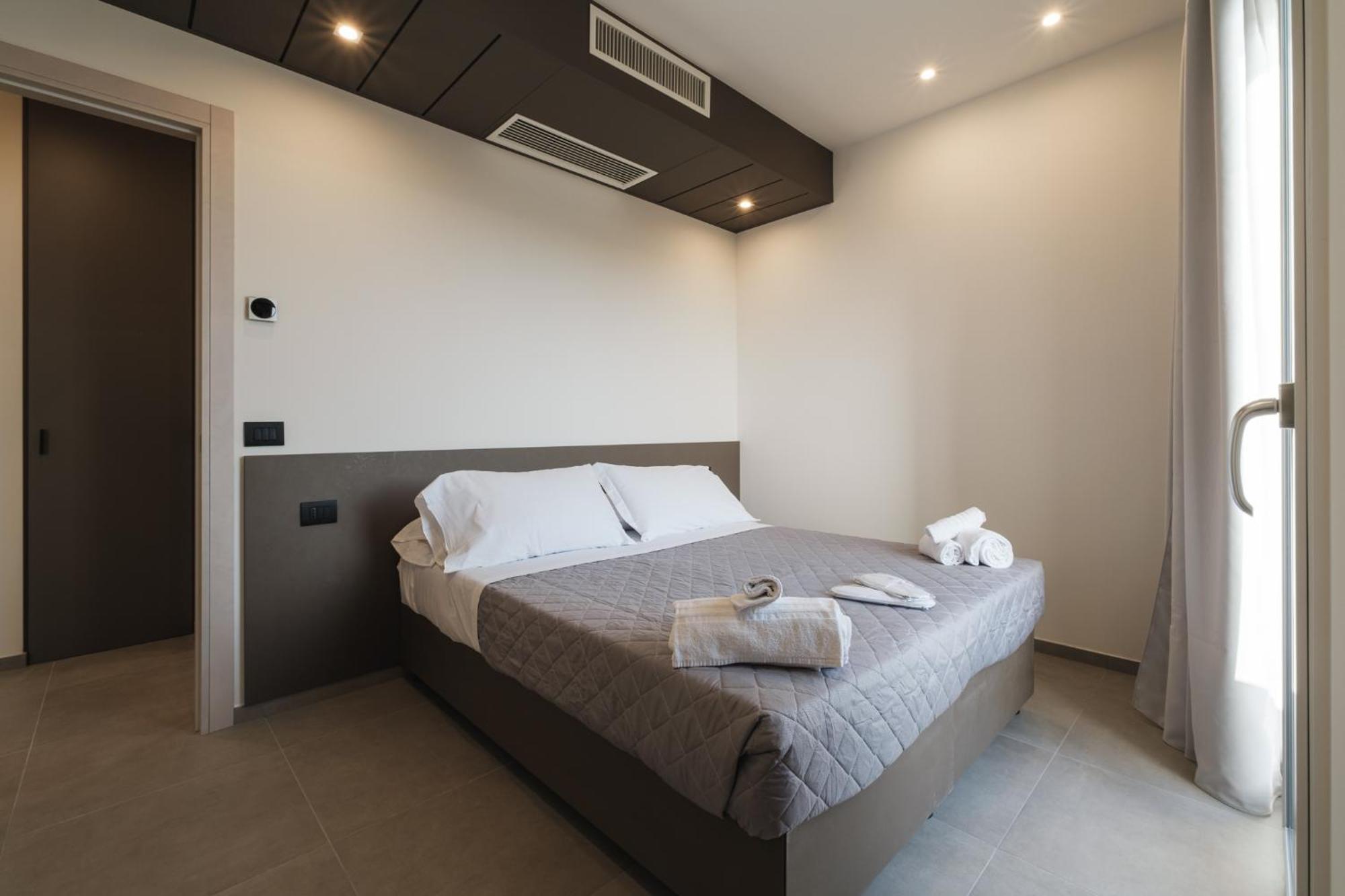Residence Goldoni6 Suite Apartment Rimini Exterior photo