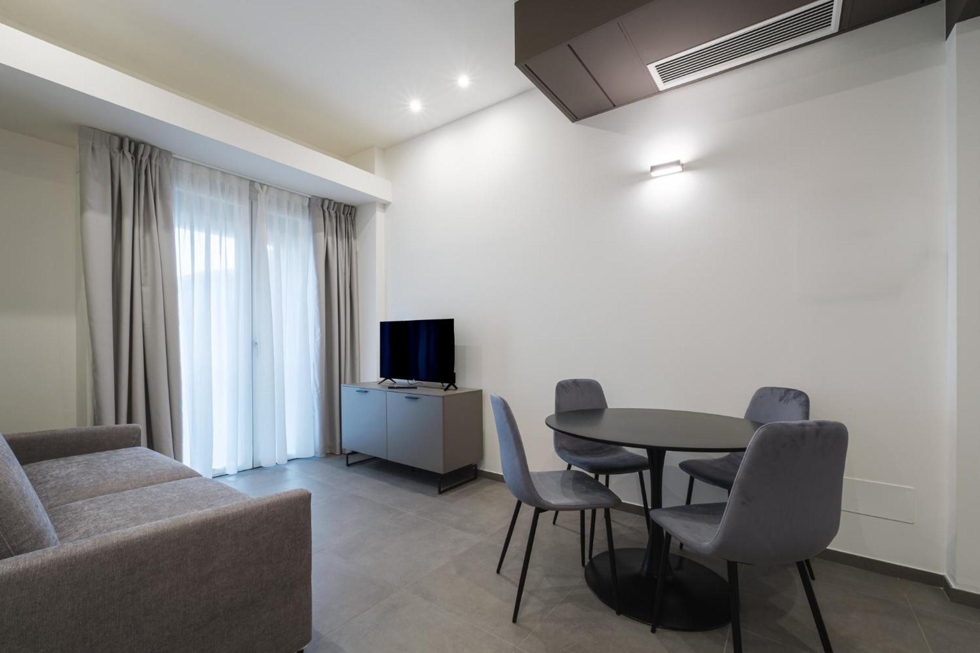 Residence Goldoni6 Suite Apartment Rimini Exterior photo