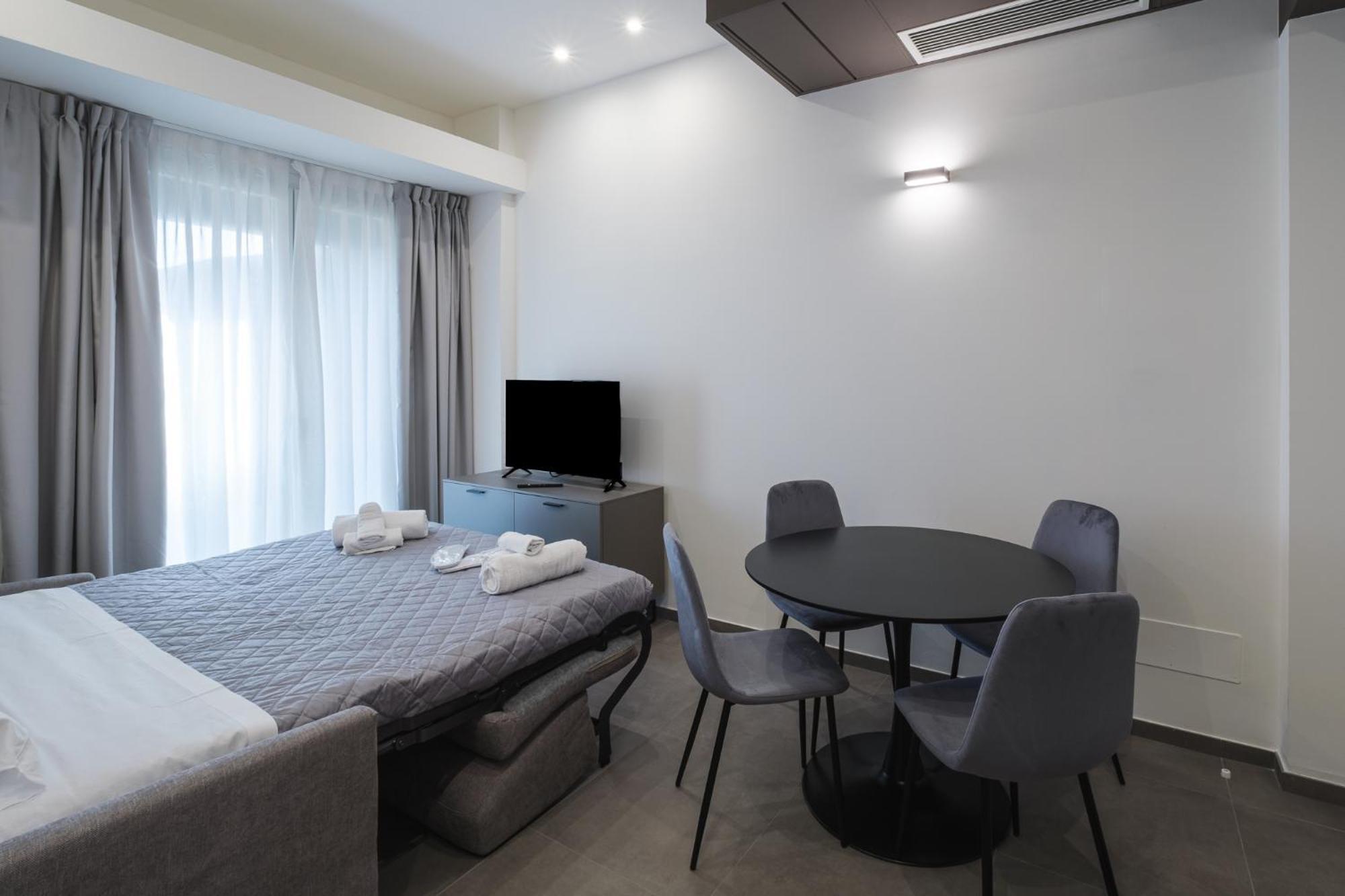 Residence Goldoni6 Suite Apartment Rimini Exterior photo