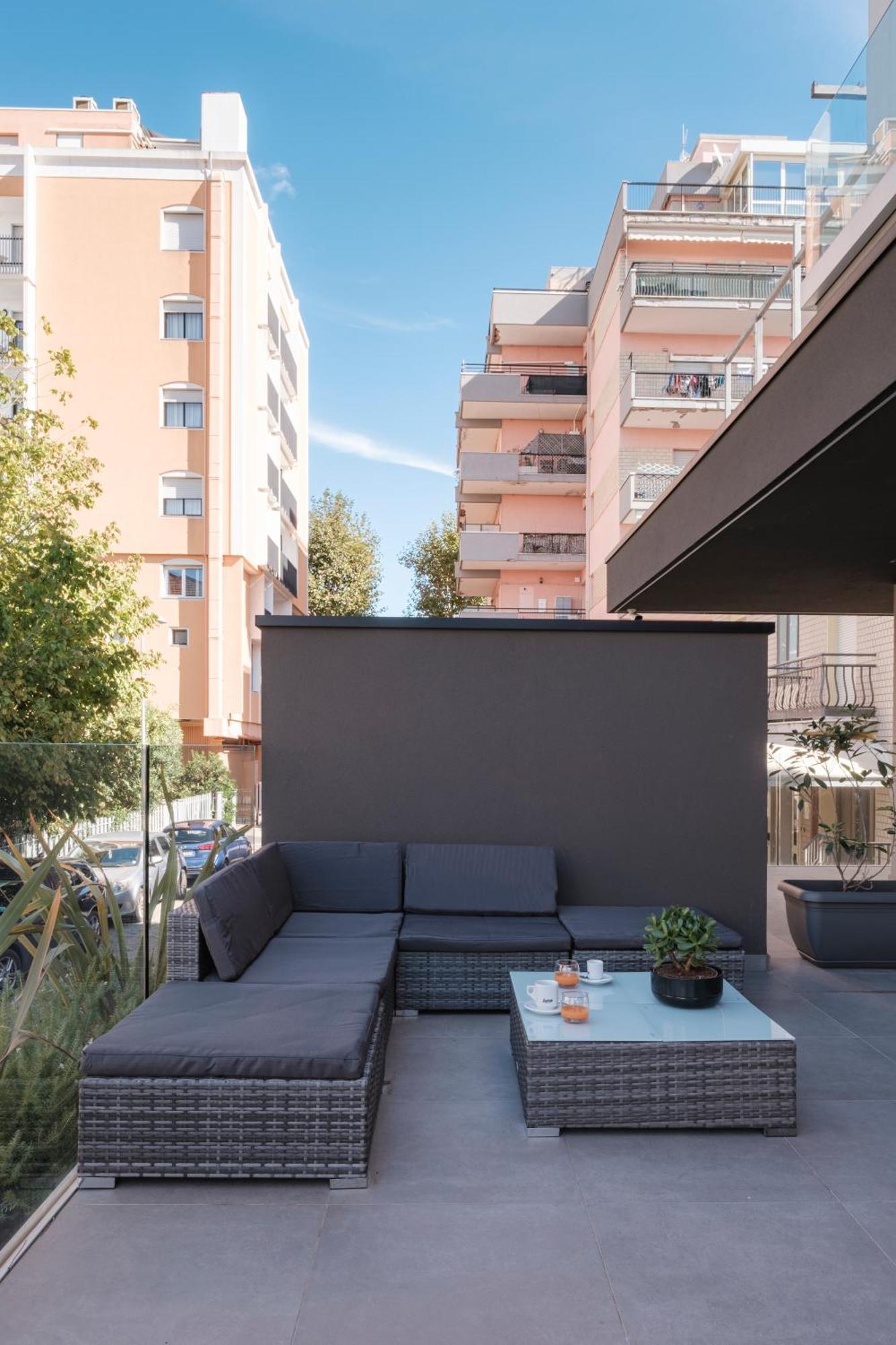 Residence Goldoni6 Suite Apartment Rimini Exterior photo